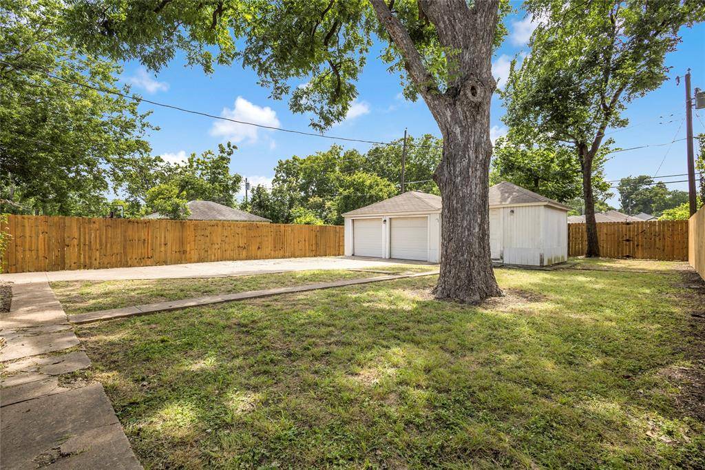 Dallas, TX 75208,729 S Winnetka Avenue