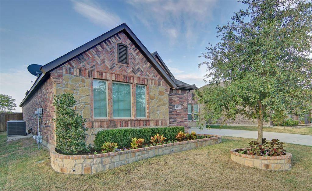 Justin, TX 76247,219 Spruce Valley Drive