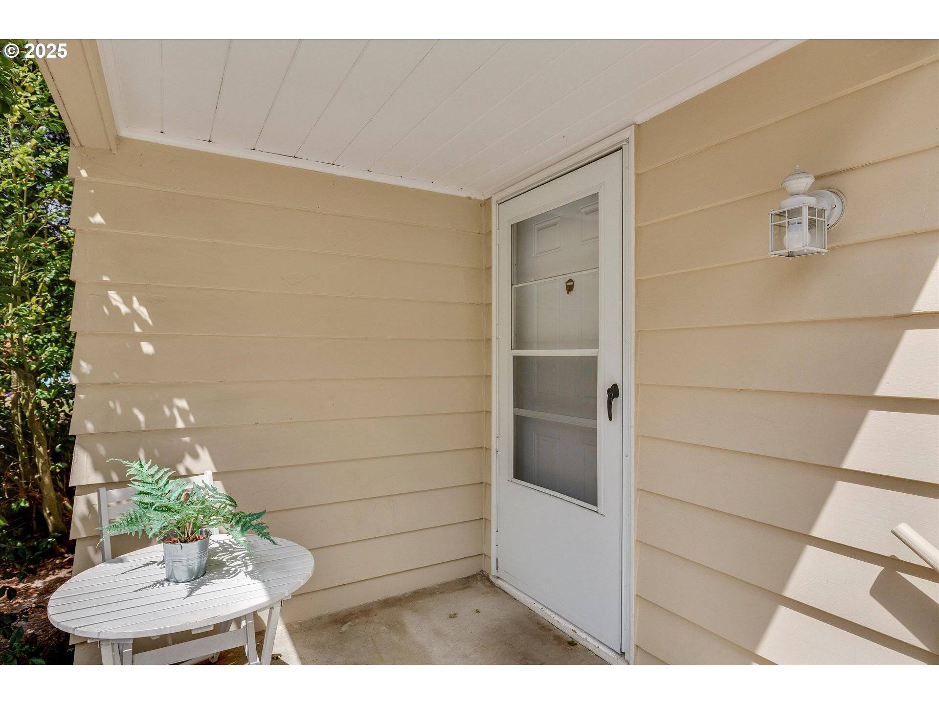 Portland, OR 97225,8805 SW WILLOW LN