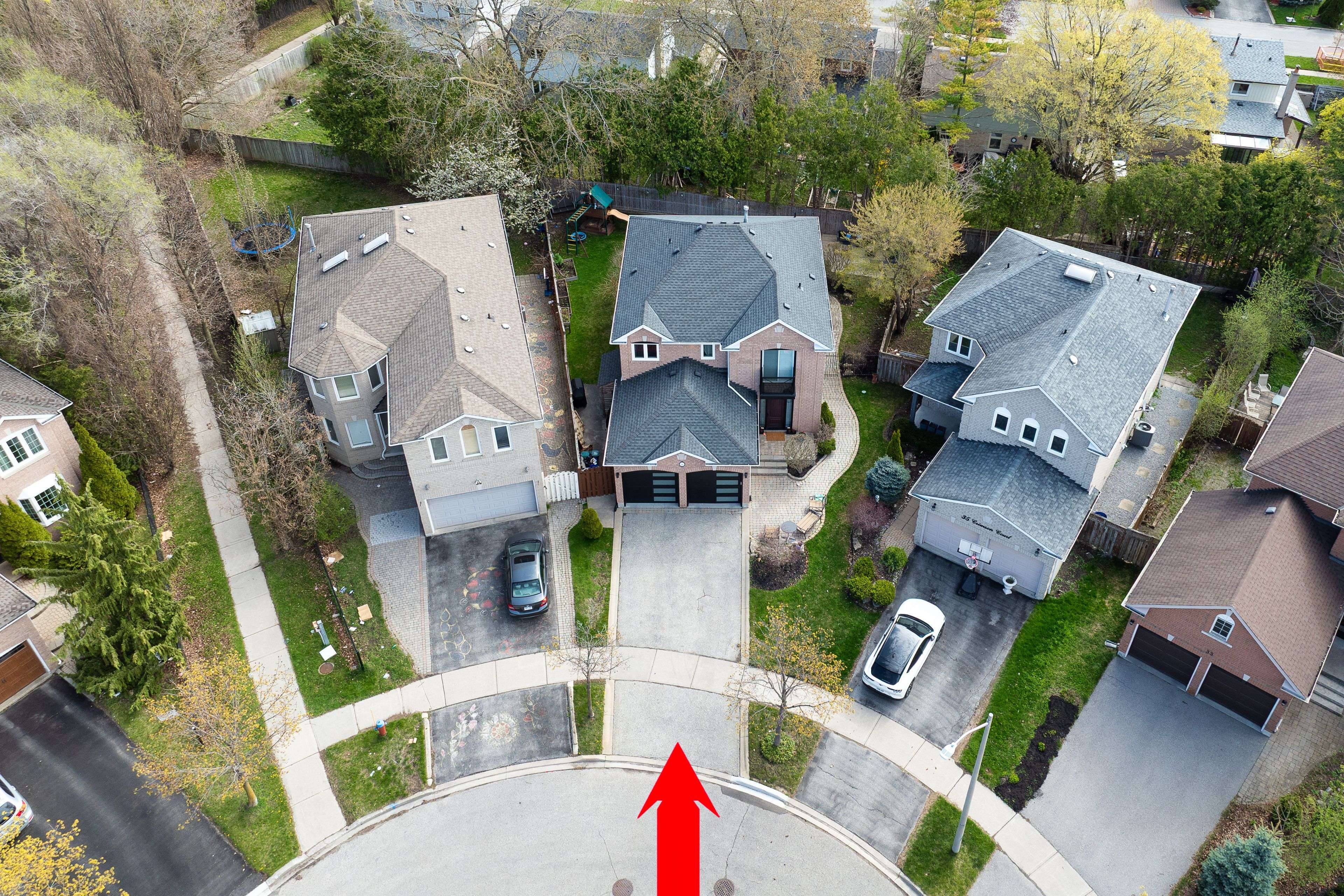 Richmond Hill, ON L4C 0J5,36 Crimson CT