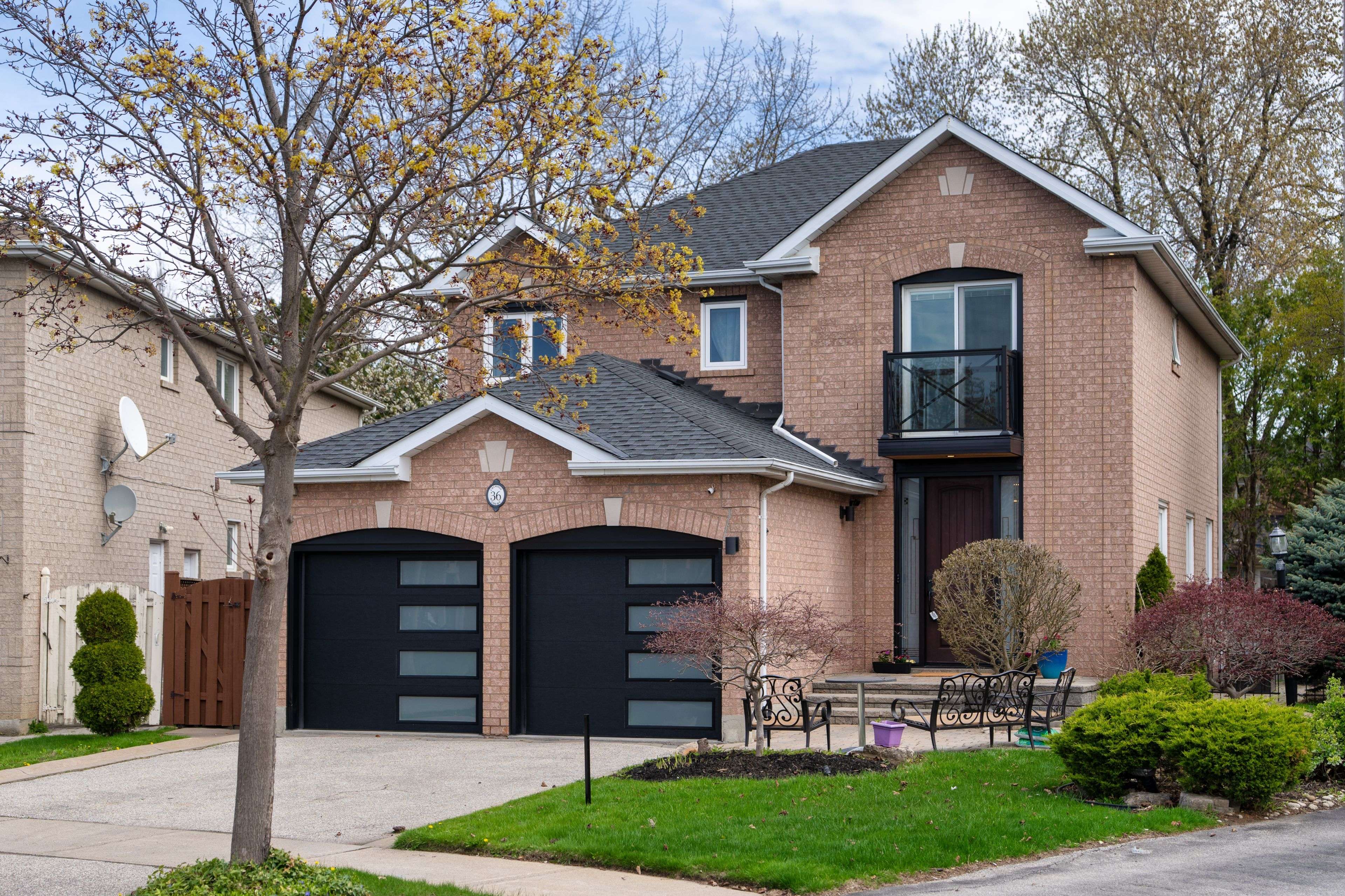 Richmond Hill, ON L4C 0J5,36 Crimson CT