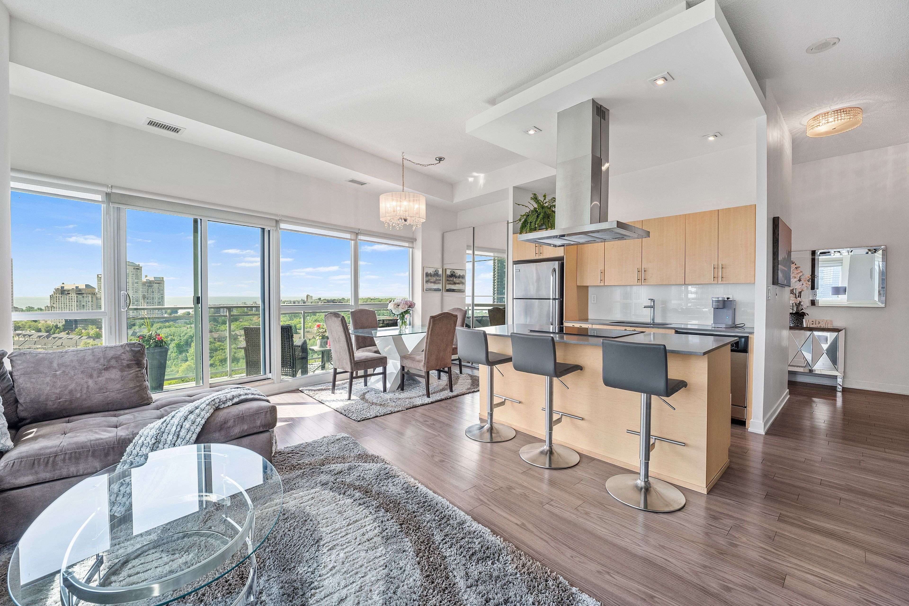 Toronto W06, ON M8Y 0B3,165 Legion RD N #1226