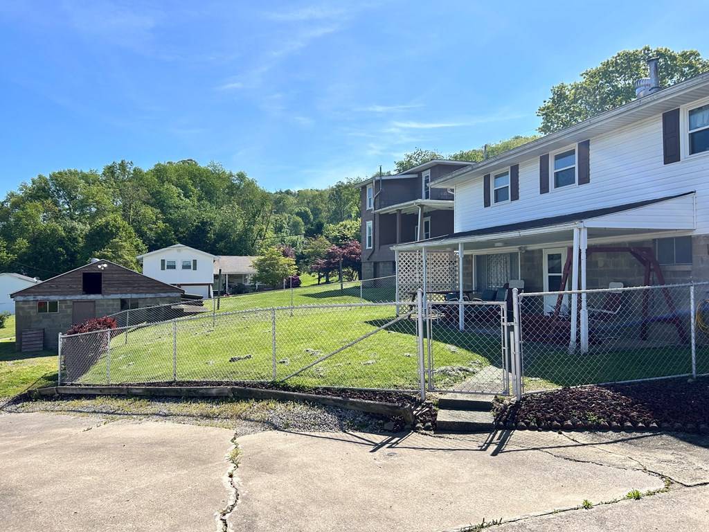 Paden City, WV 26159,711 N 8th Ave