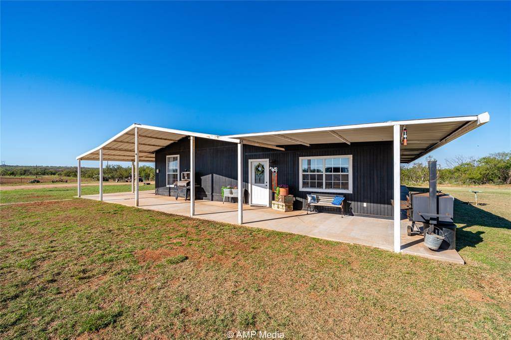 Sylvester, TX 79560,587 County Road 152