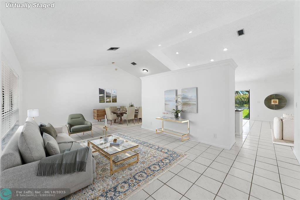 Boynton Beach, FL 33437,9216 Sun Pointe Dr