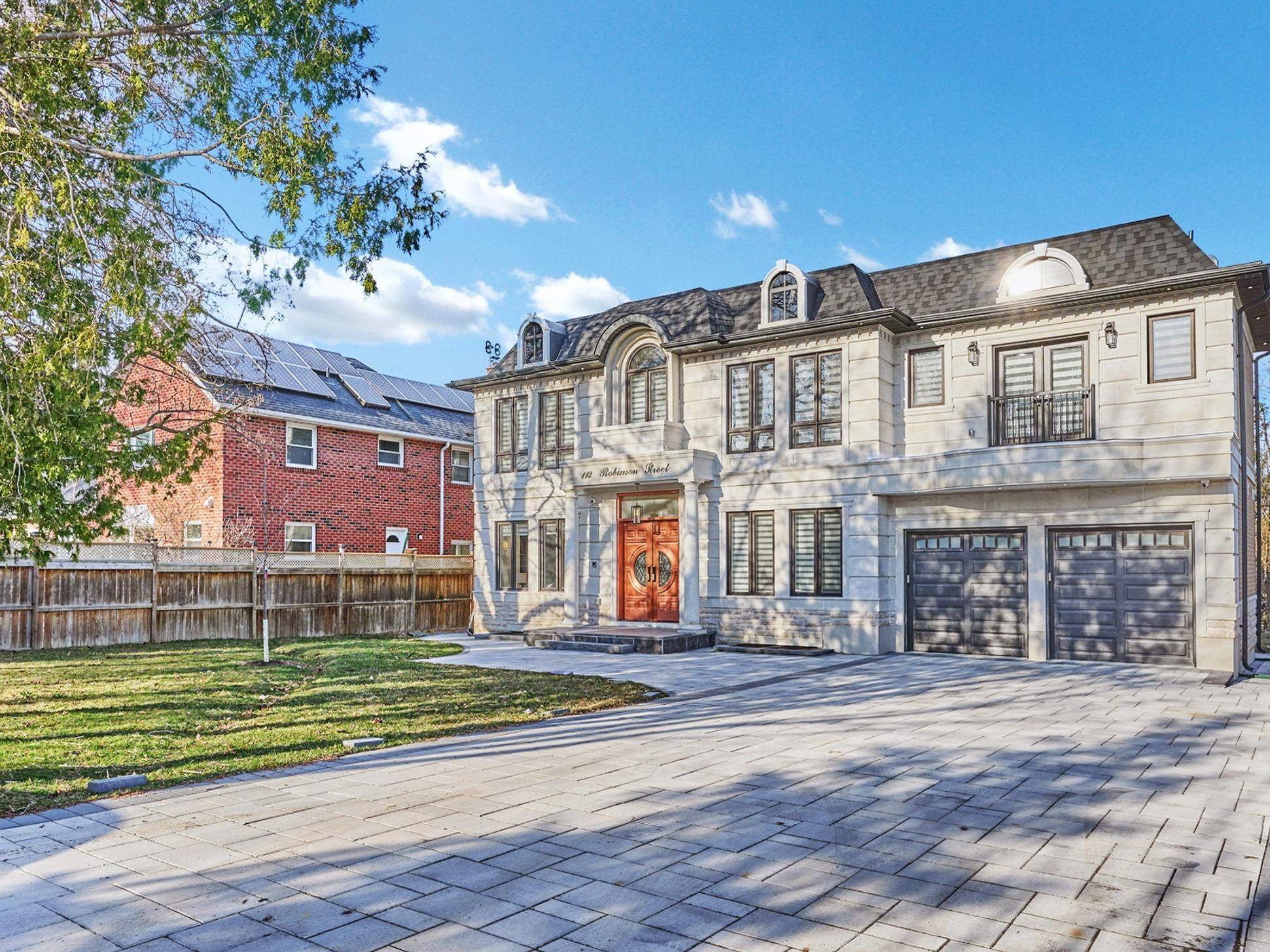 Markham, ON L3P 1P1,112 Robinson ST