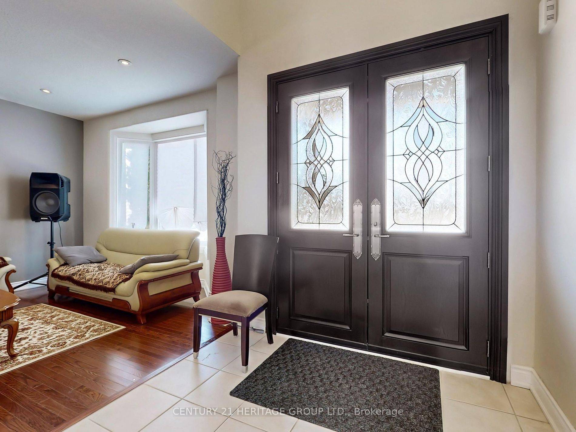 Innisfil, ON L9S 0A5,896 Booth AVE