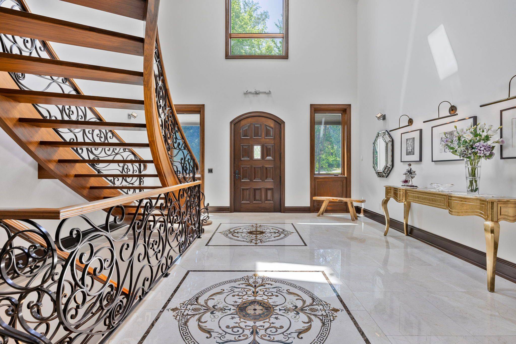 Vaughan, ON L6A 1G1,43 Woodland Acres CRES