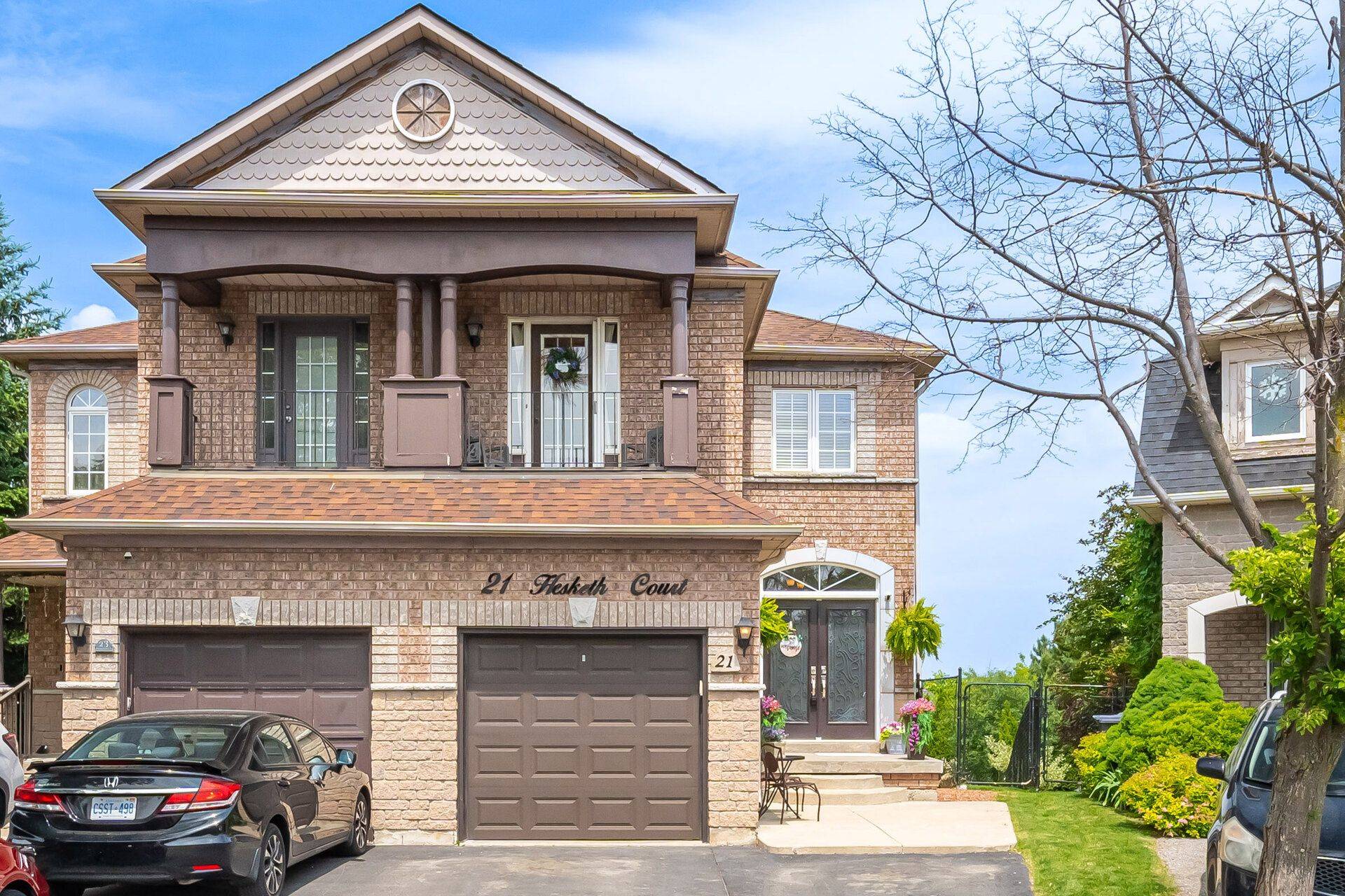 Caledon, ON L7C 1C6,21 Hesketh CT