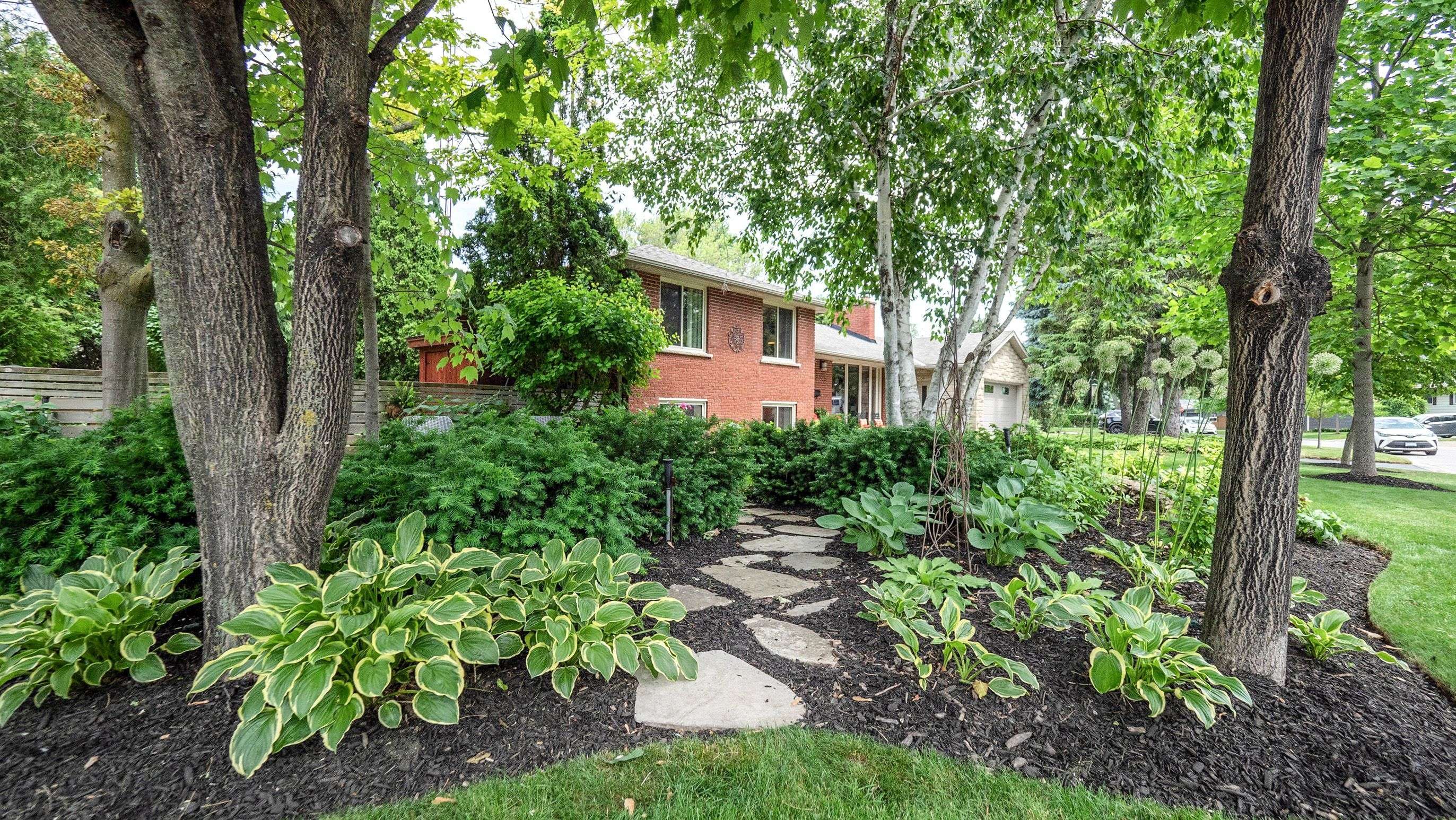 Burlington, ON L7L 3R5,5331 Mericourt RD