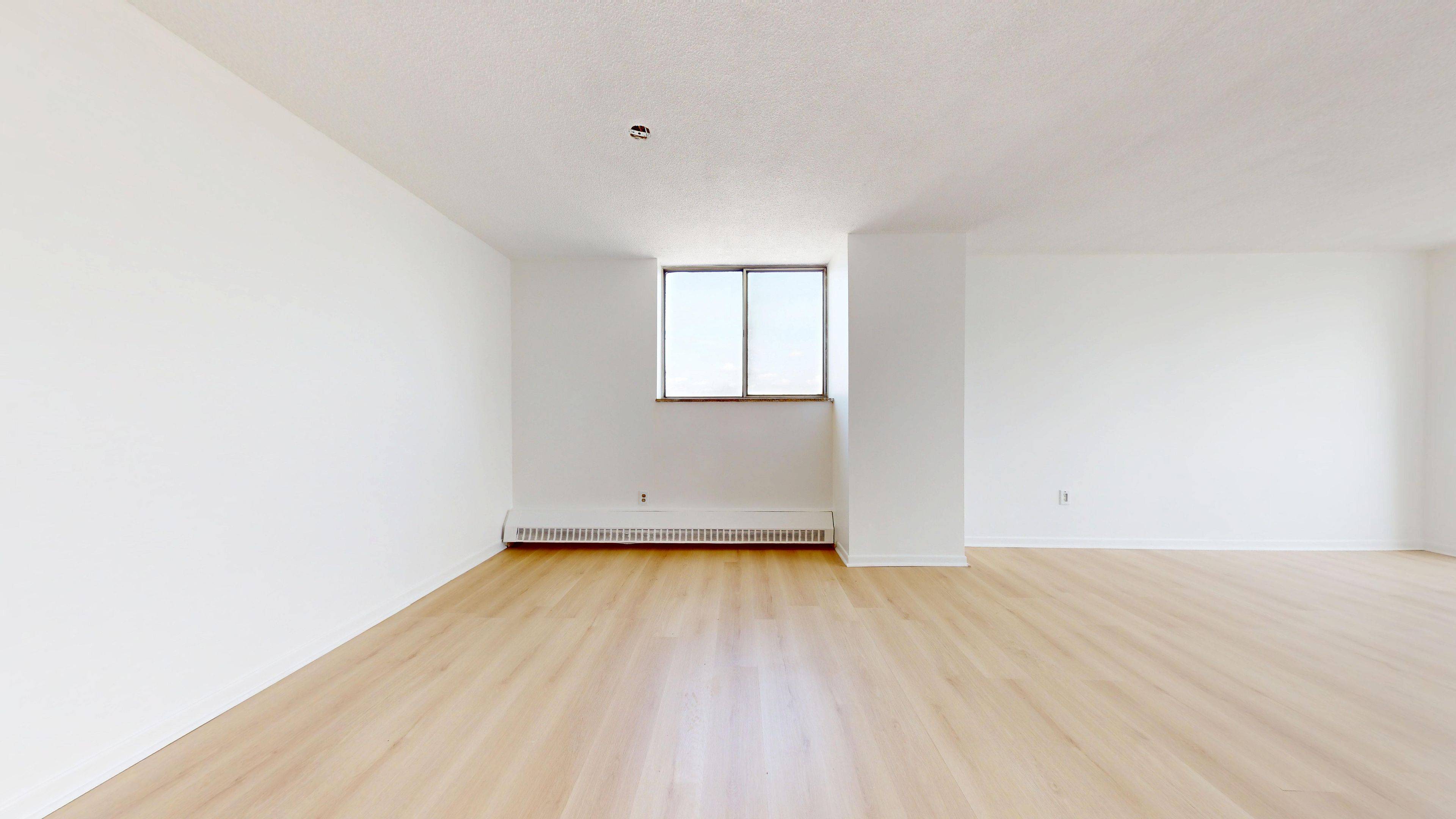 Toronto W09, ON M9R 1T1,340 Dixon RD #1904