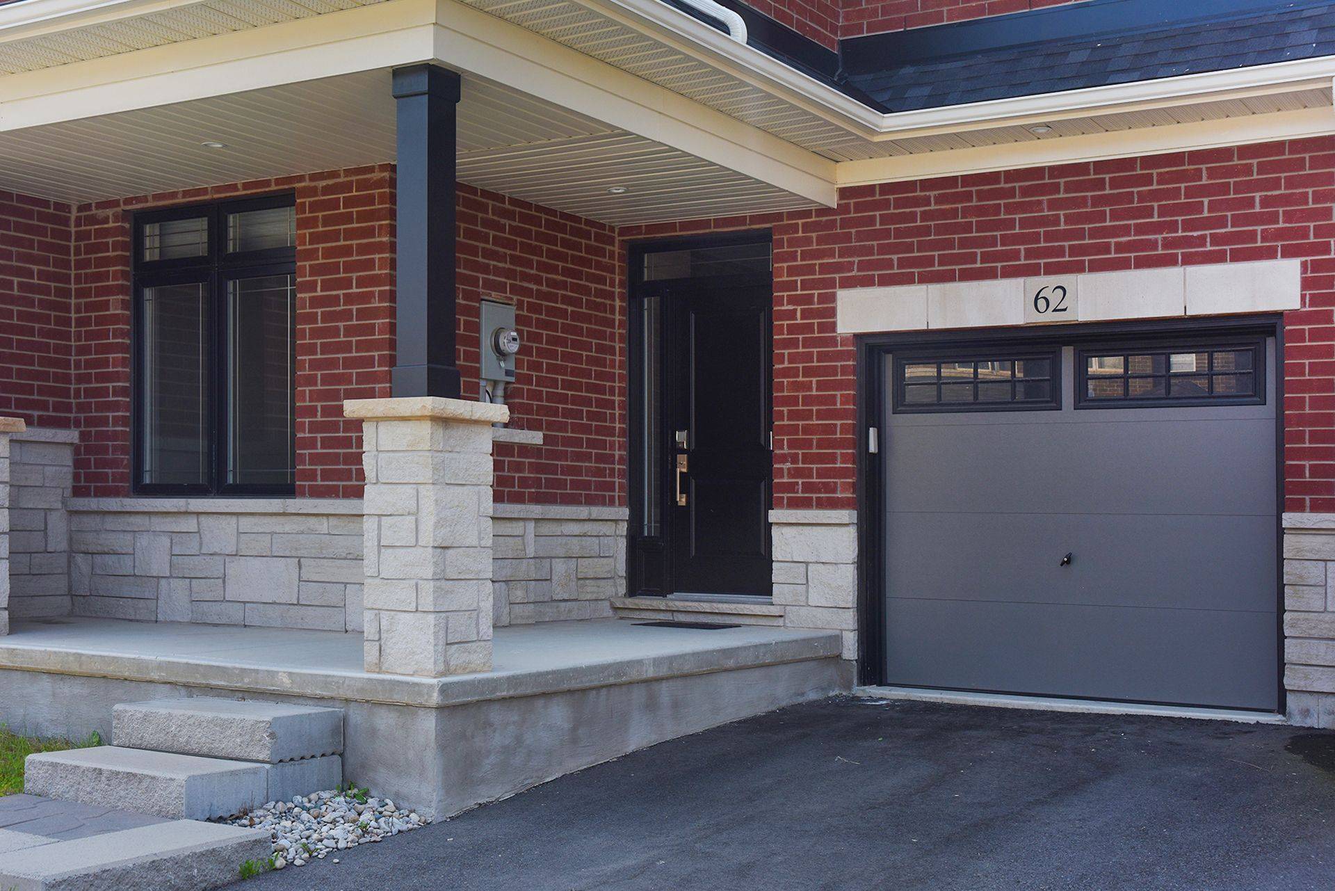 Hamilton, ON L8B 1X1,62 Skinner RD