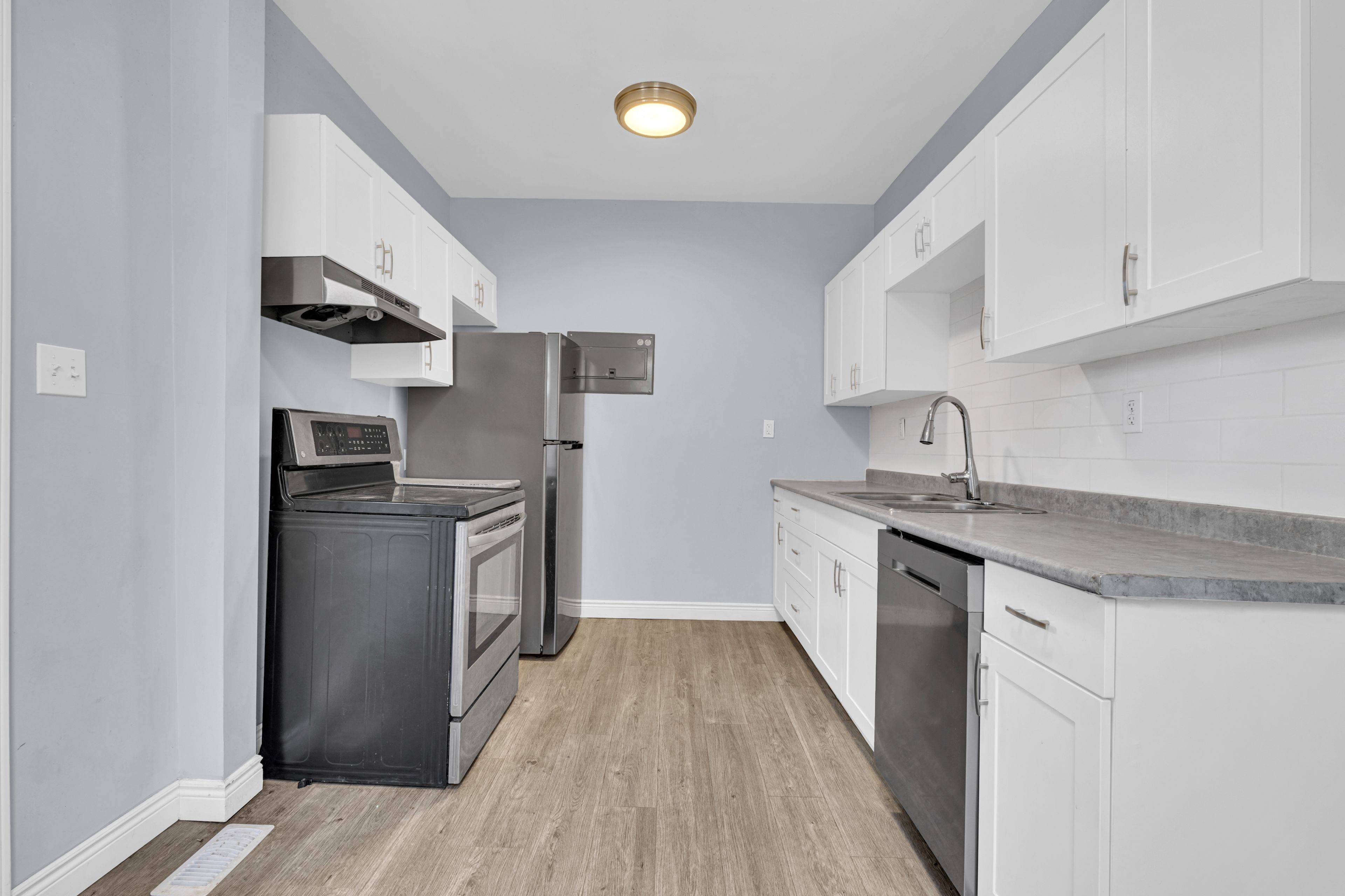 Windsor, ON N9A 1W2,294 Louis AVE