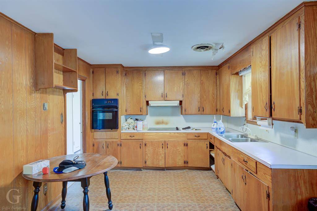 Mansfield, LA 71052,509 Lee Street