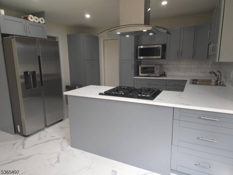Union Twp., NJ 07083,934 Lowden Ave