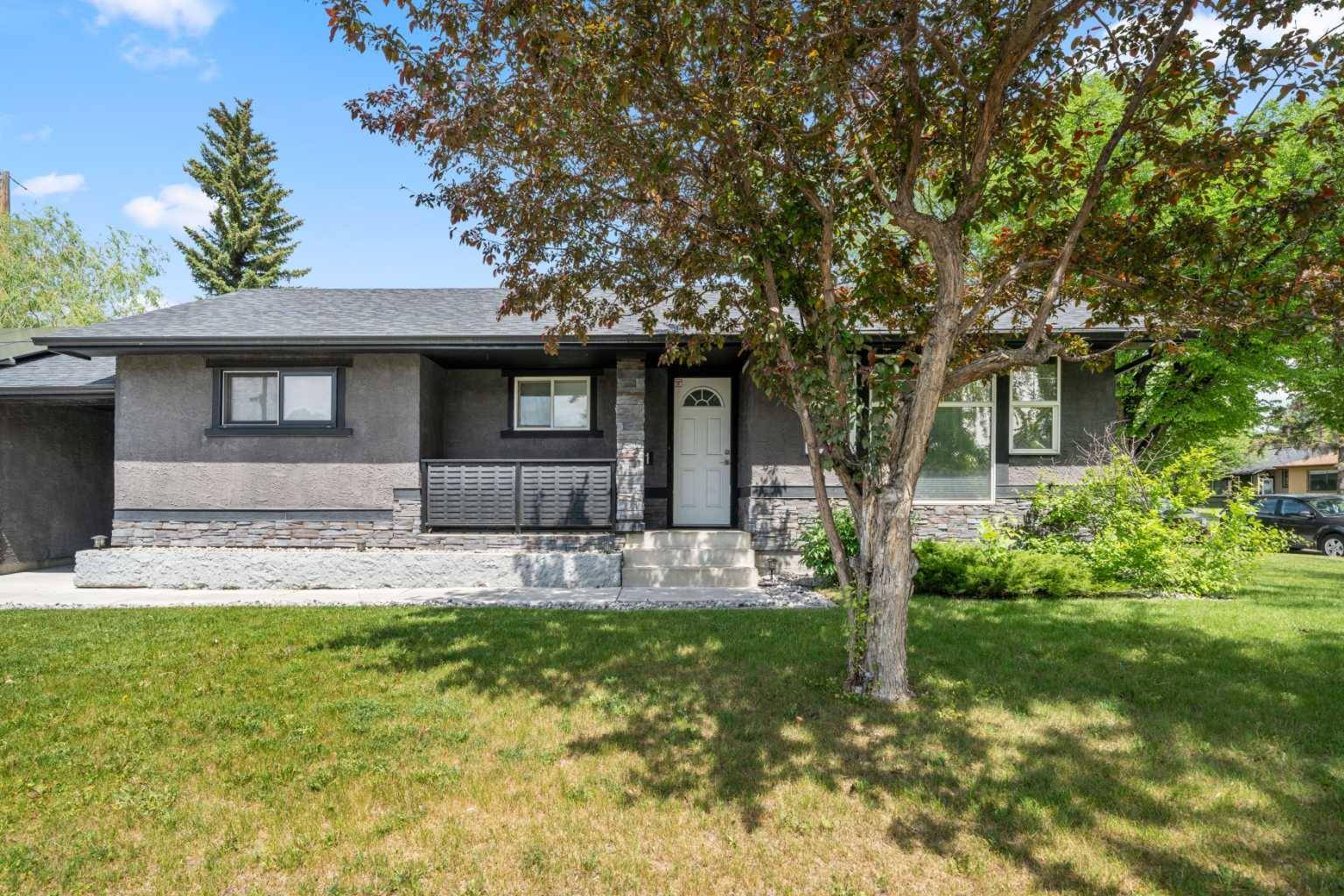Calgary, AB T2B 1S6,2531 Southwood DR SE