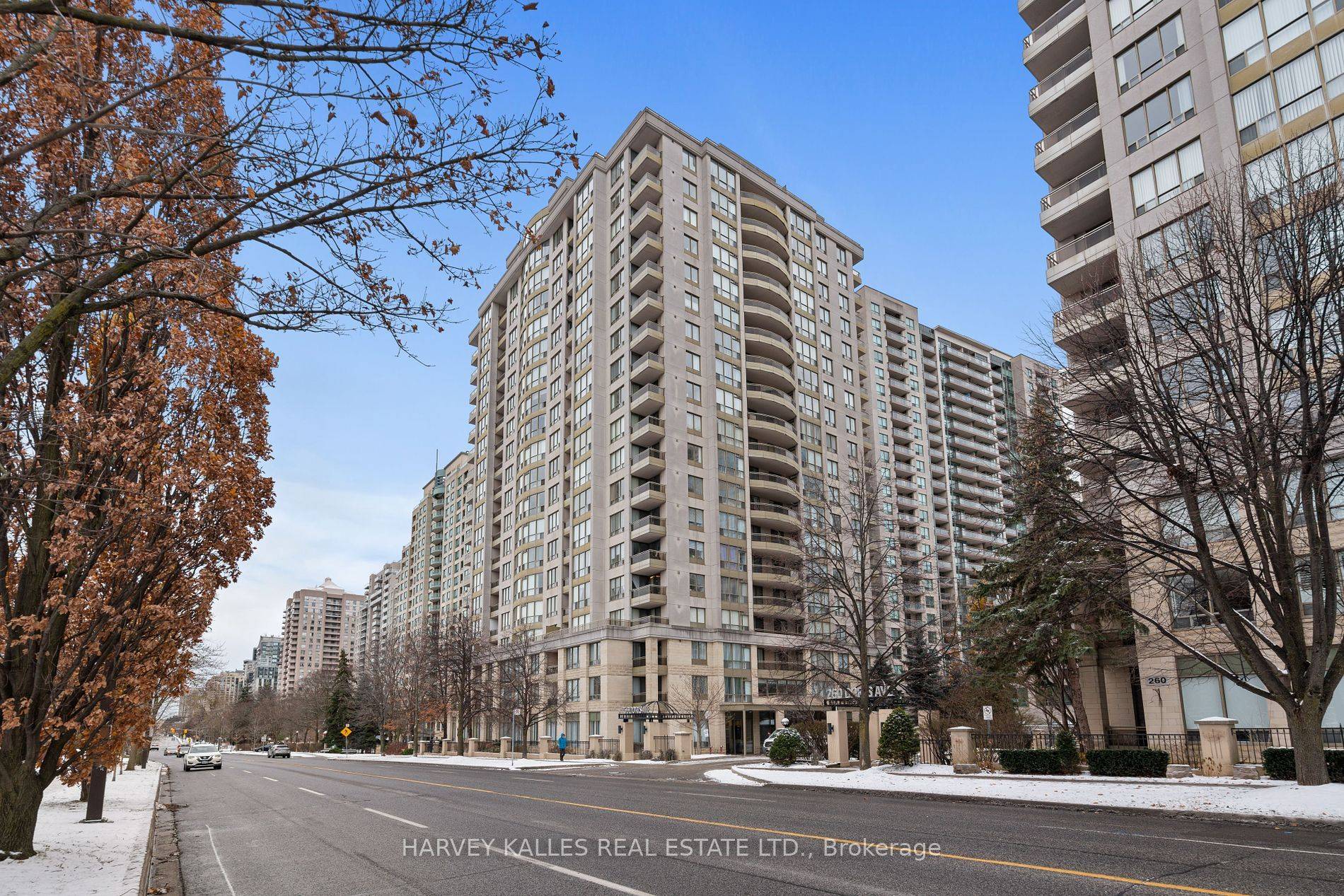 Toronto C14, ON M2N 6X8,256 Doris AVE #UPH07