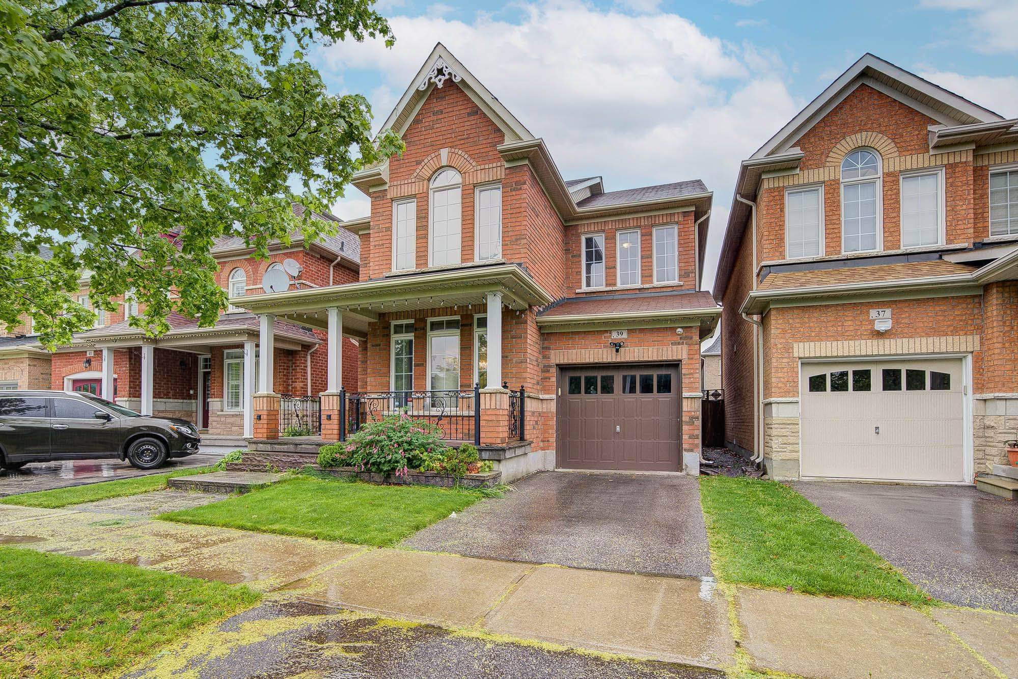 Markham, ON L6B 0E4,39 Forestbrook DR