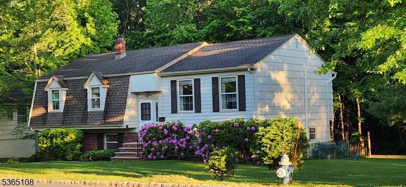 Berkeley Heights Twp., NJ 07922,138 Garfield St