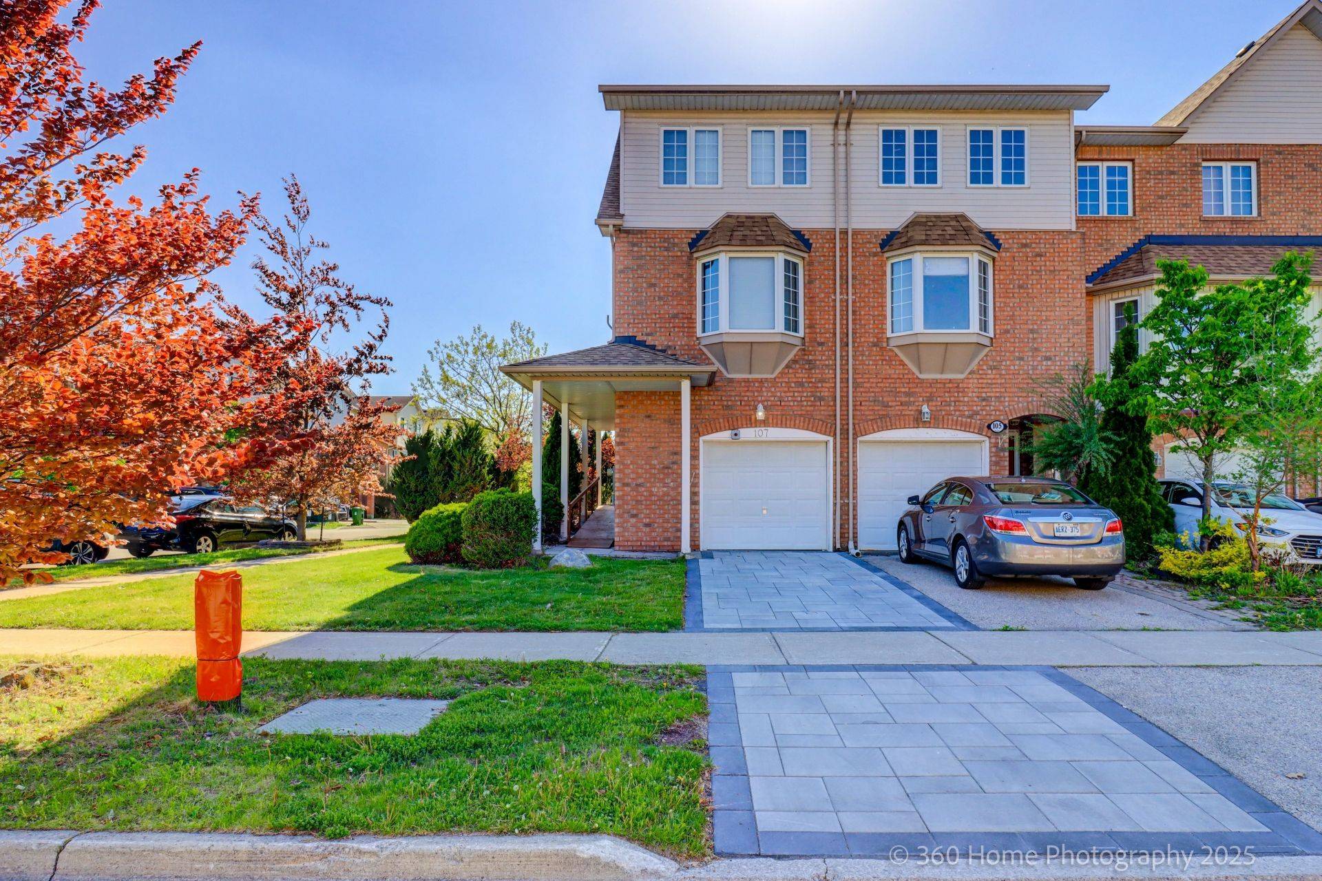 Toronto C13, ON M4A 2X2,107 Sufi CRES