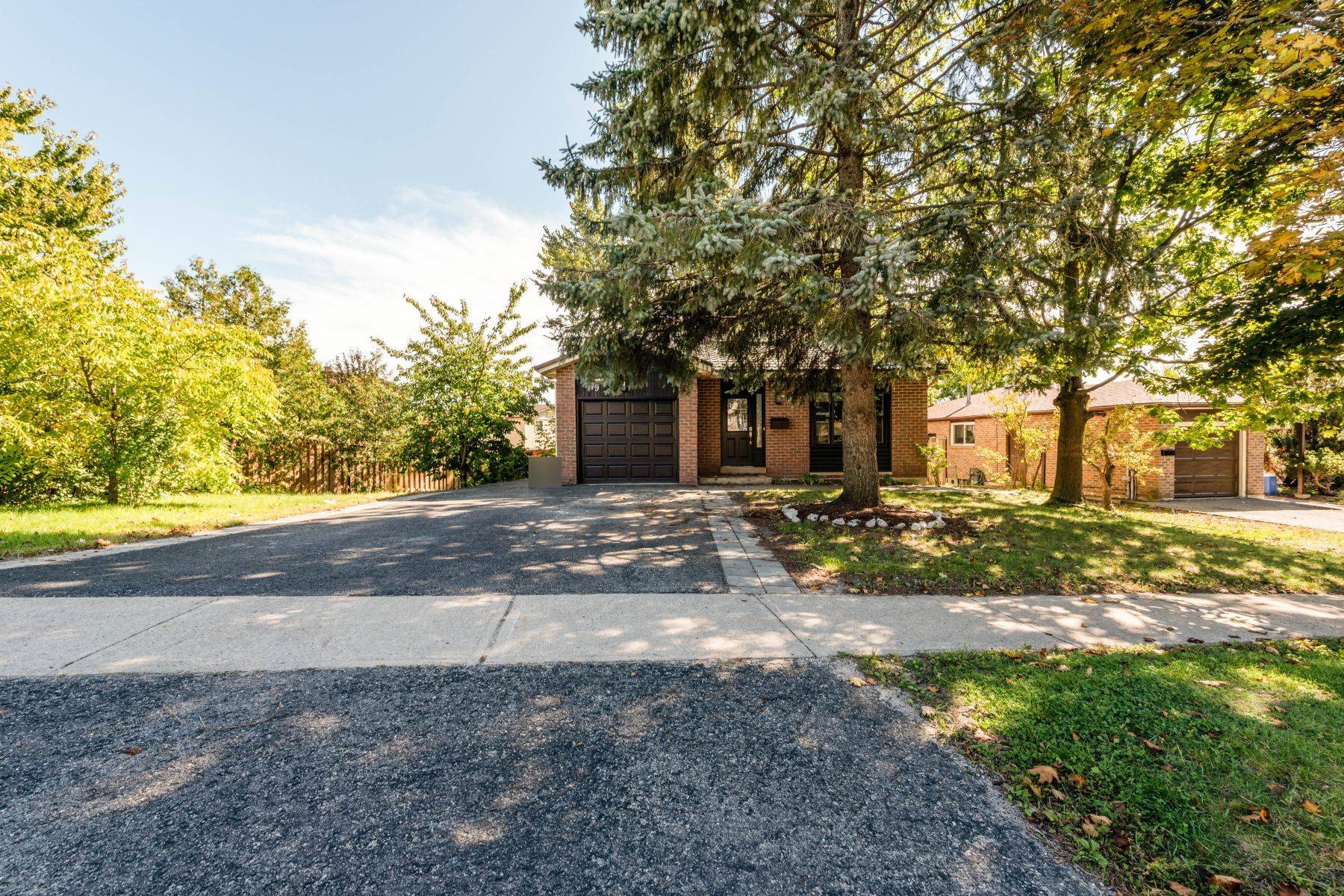Barrie, ON L4N 5L6,79 Fox RUN