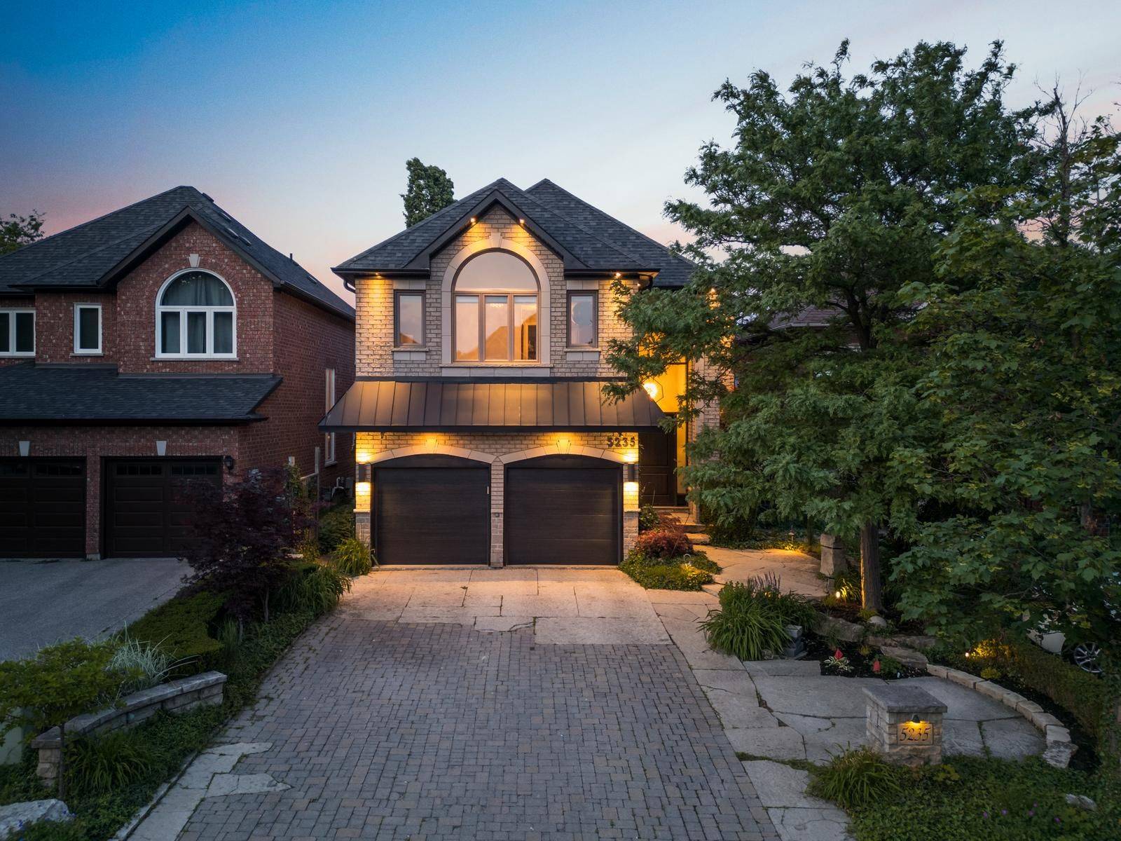 Mississauga, ON L4Z 4A3,5235 Forestwalk CIR