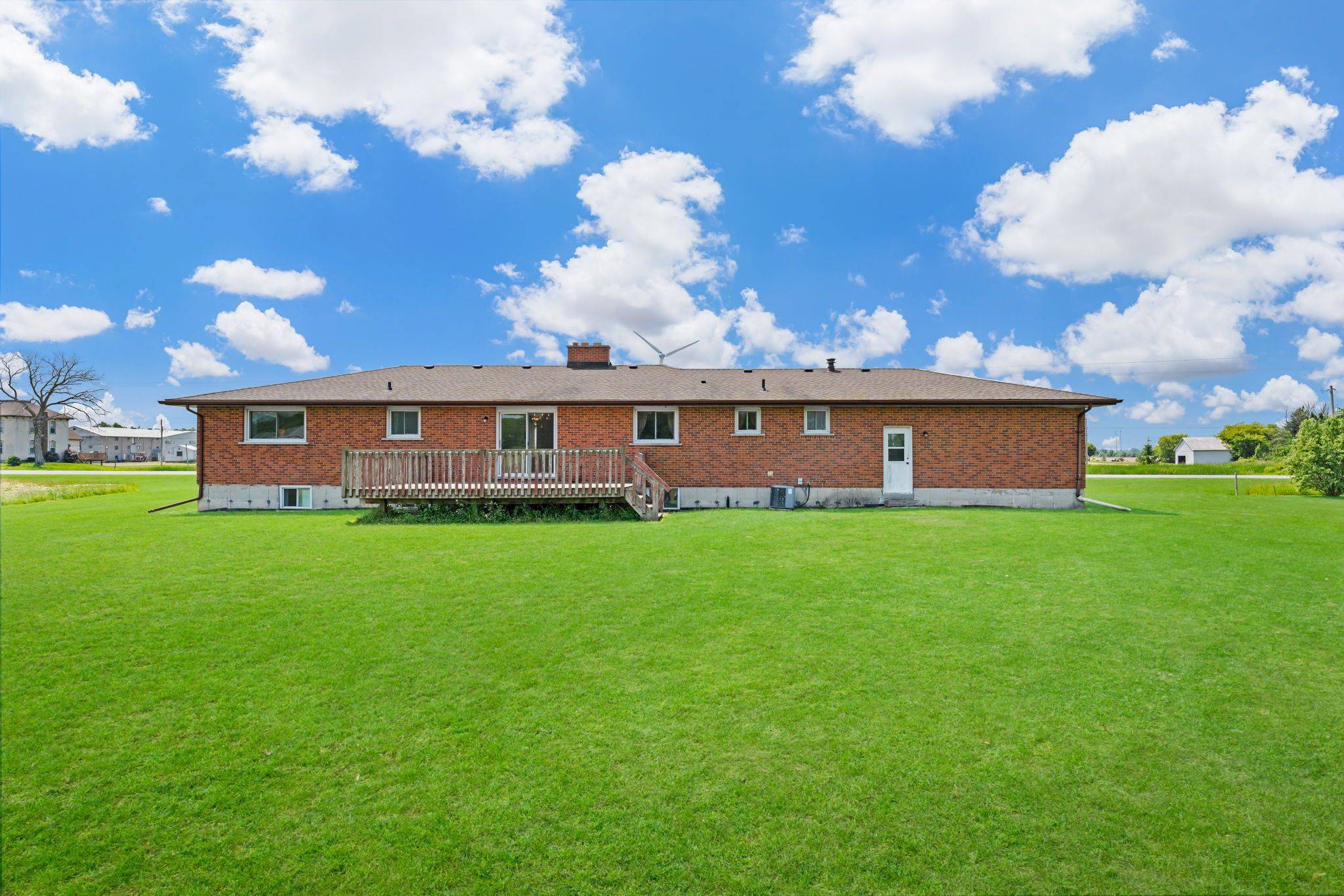 West Lincoln, ON L0R 1Y0,5977 REGIONAL RD 65 N/A