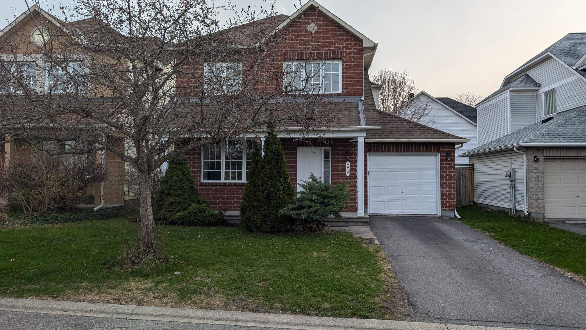 Kanata, ON K2K 3B1,22 Westmeath CRES