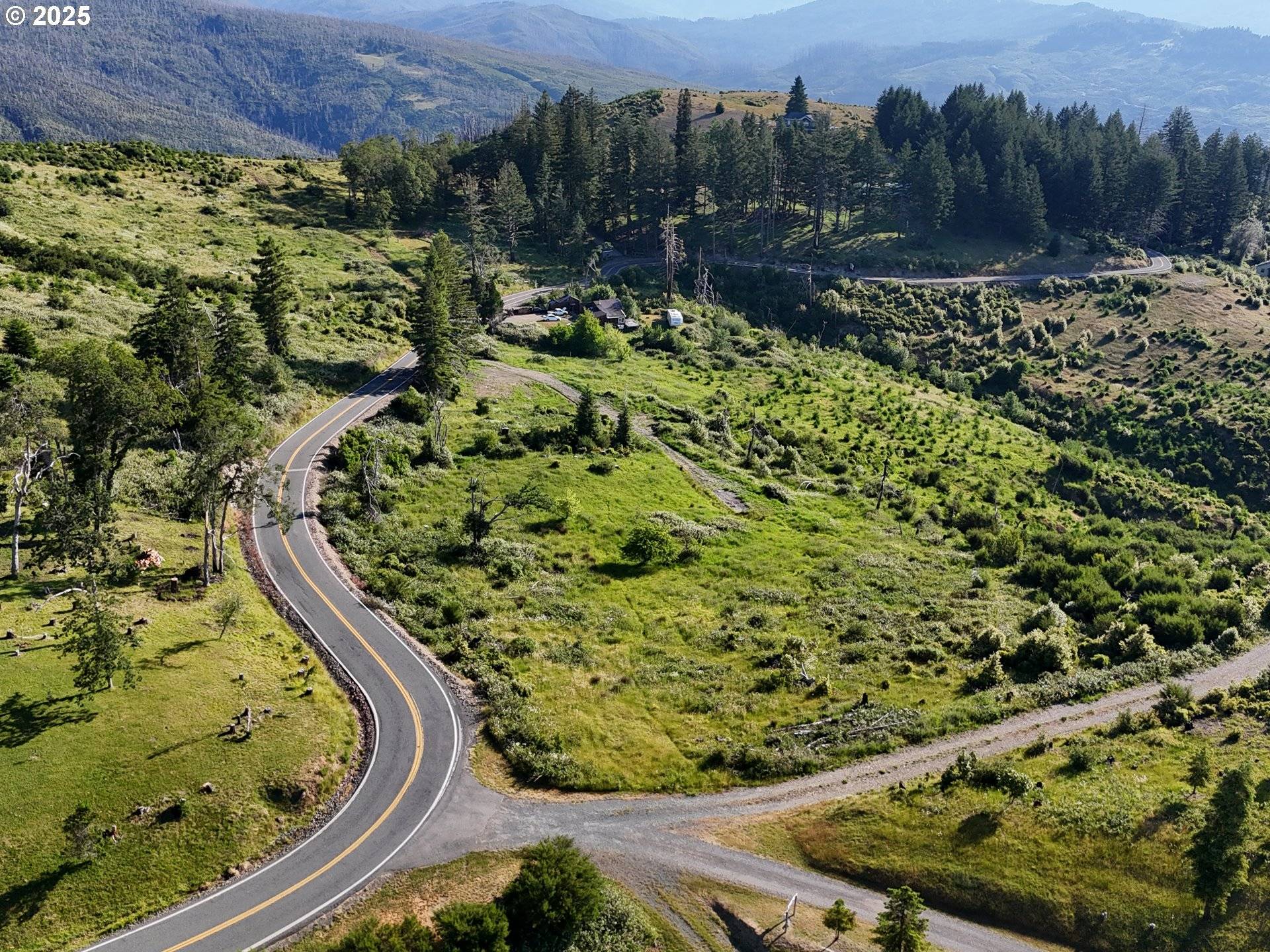 Brookings, OR 97415,466 GARDNER RIDGE RD