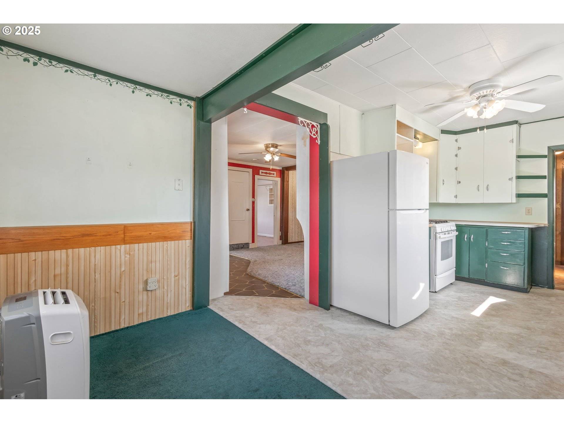 Prineville, OR 97754,407 NW 5TH ST