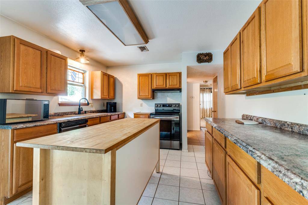 Arlington, TX 76013,3309 Somerset Drive