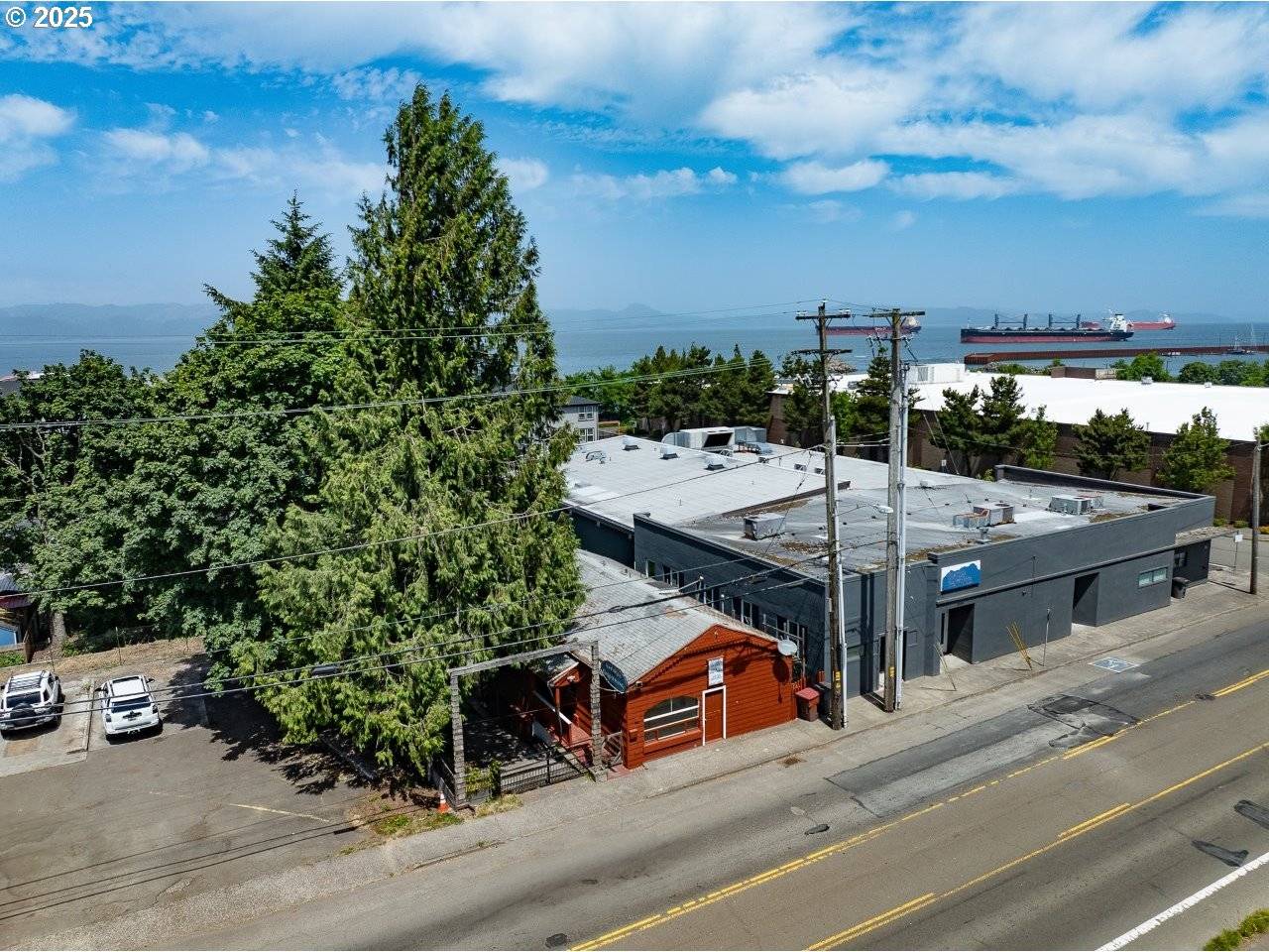 Astoria, OR 97103,3162 MARINE DR