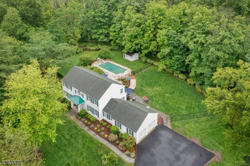 Bernards Twp., NJ 07920,11 Carteret Trail