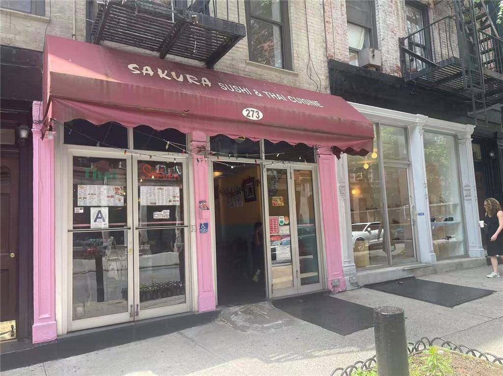 New York, NY 10012,273 Mott ST