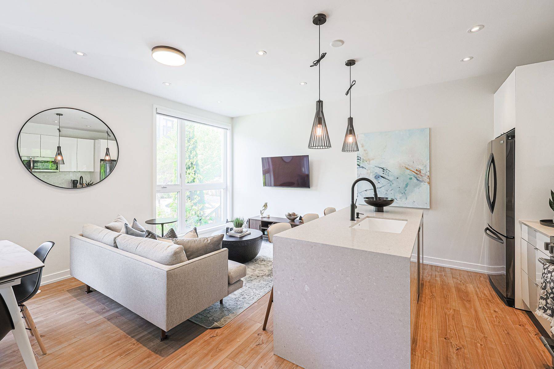 Toronto C01, ON M6K 1P4,39 Florence ST #TH3