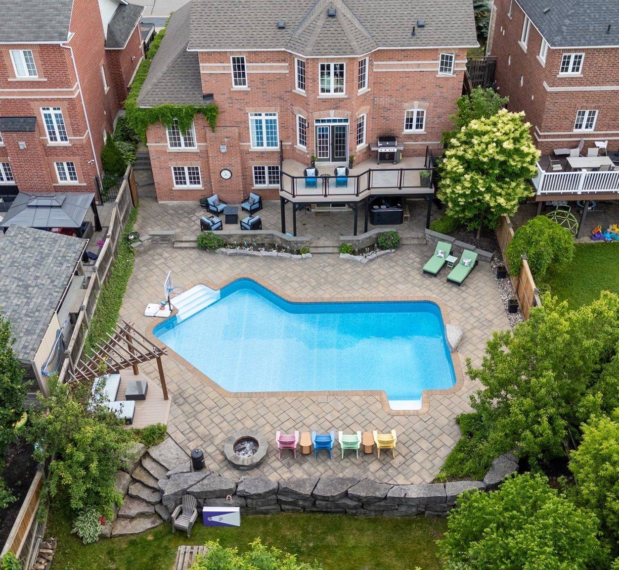 Whitby, ON L1M 2K6,11 Covington DR