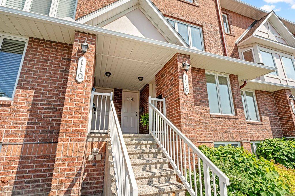 Orleans - Cumberland And Area, ON K4A 5E4,114 Bonfield Private