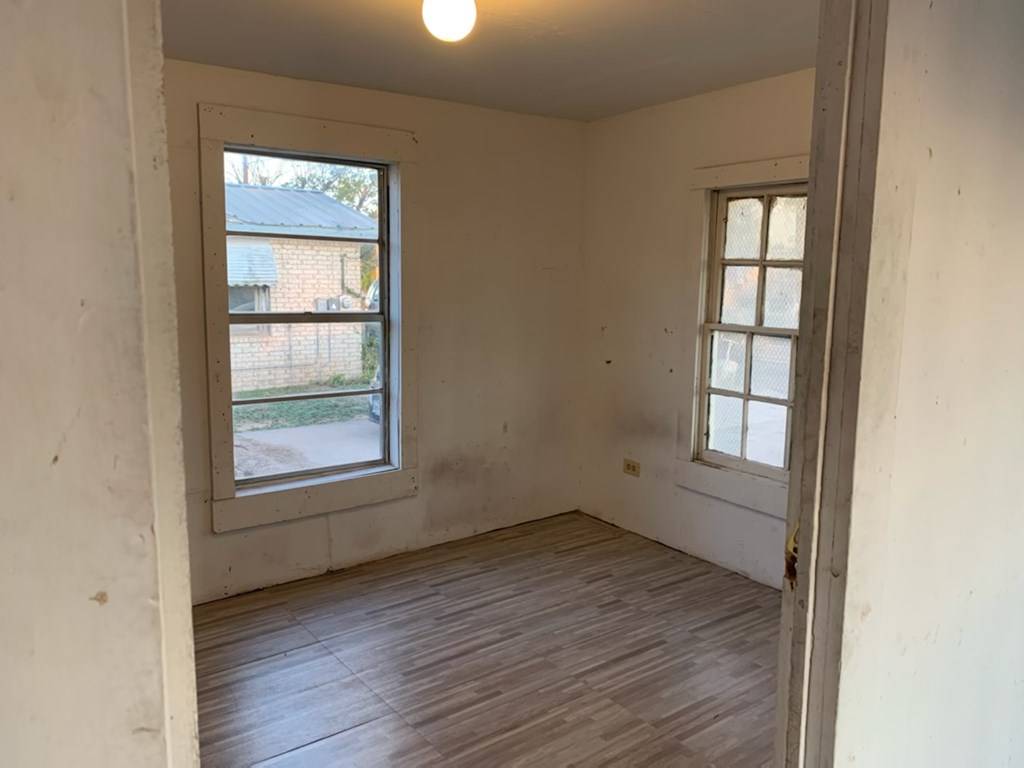 San Angelo, TX 76903,620 W 19th St