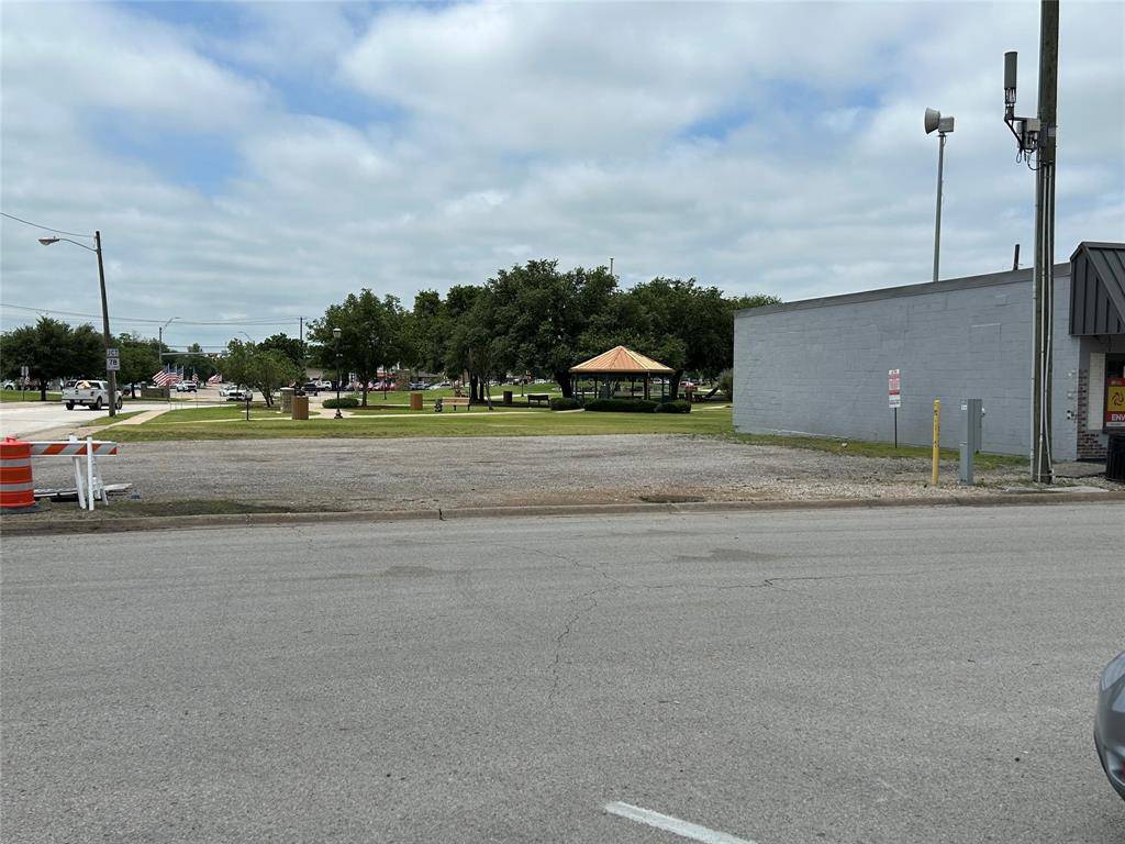 Wylie, TX 75098,107 W Oak Street