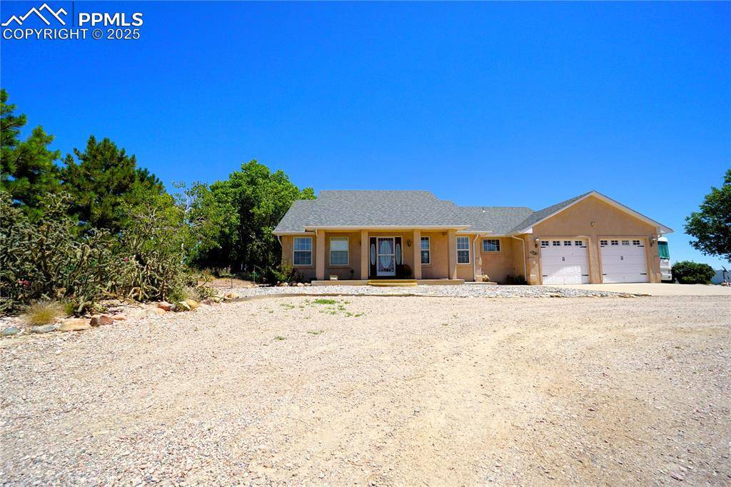 Pueblo, CO 81007,461 E Fredonia DR