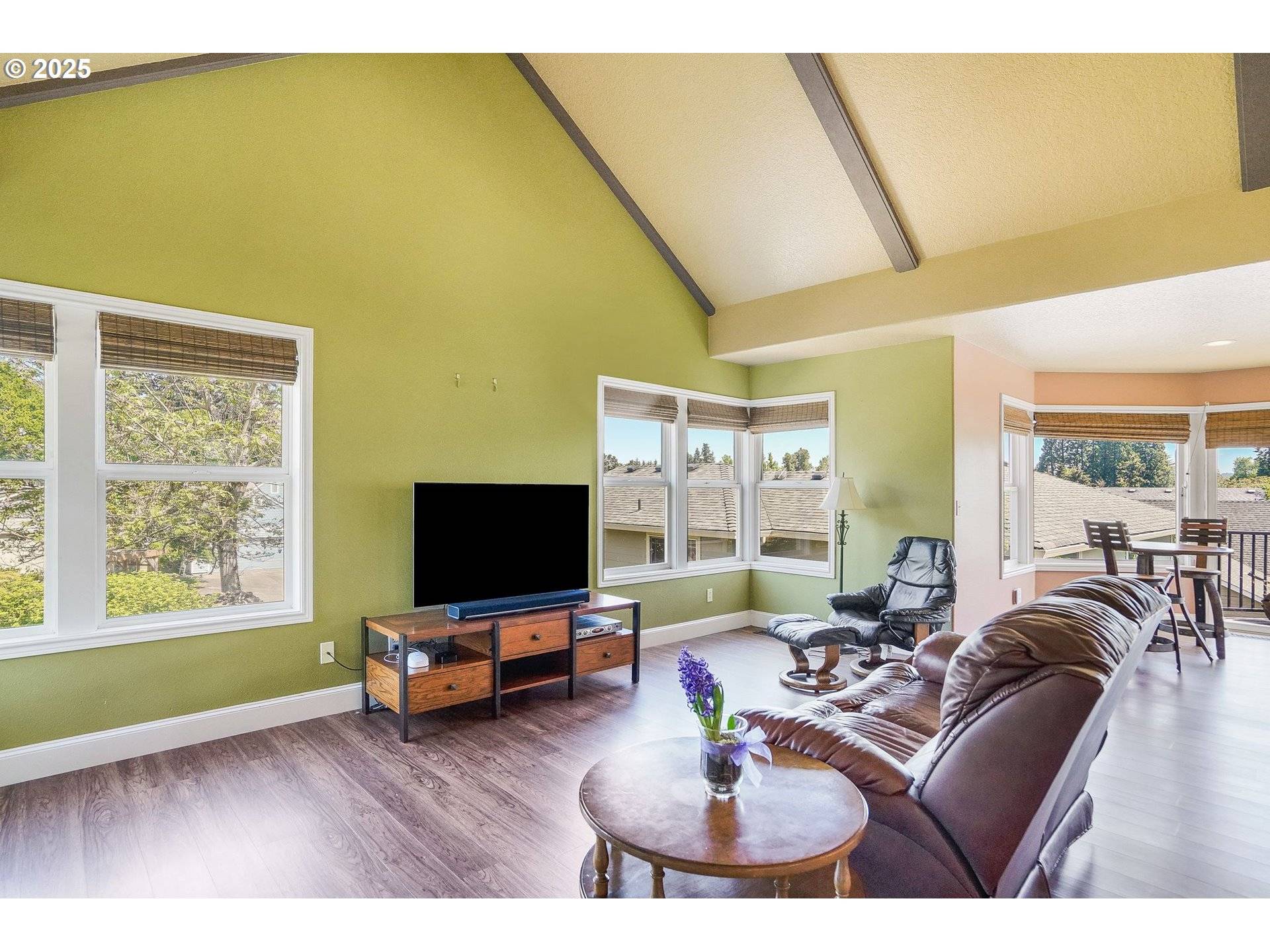 Silverton, OR 97381,80 SWEDEN CIR