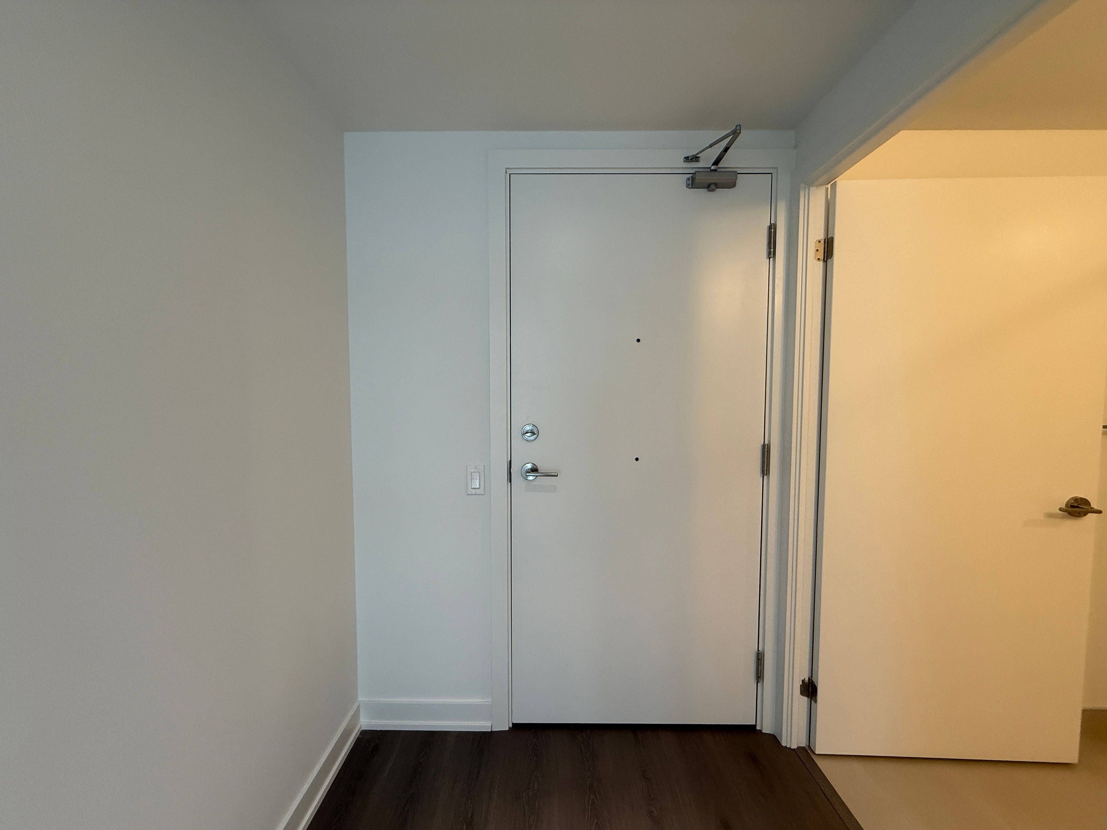 Toronto C01, ON M4Y 0J5,8 Wellesley ST W #4905