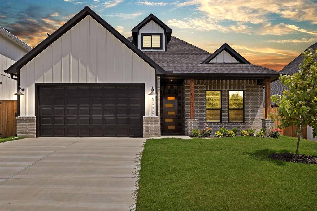 Fort Worth, TX 76107,5332 Locke Avenue
