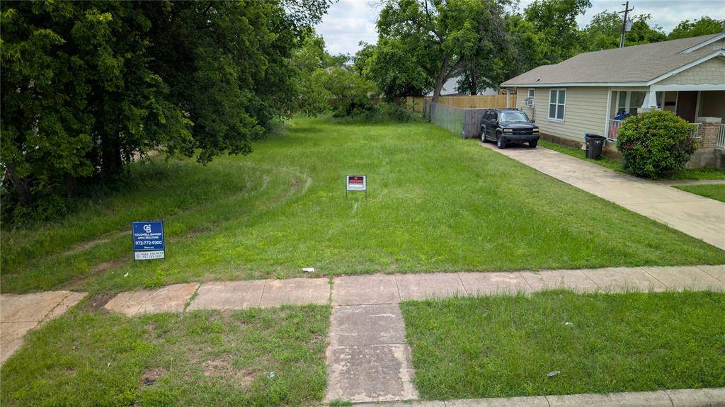 Fort Worth, TX 76104,1442 E Allen Avenue