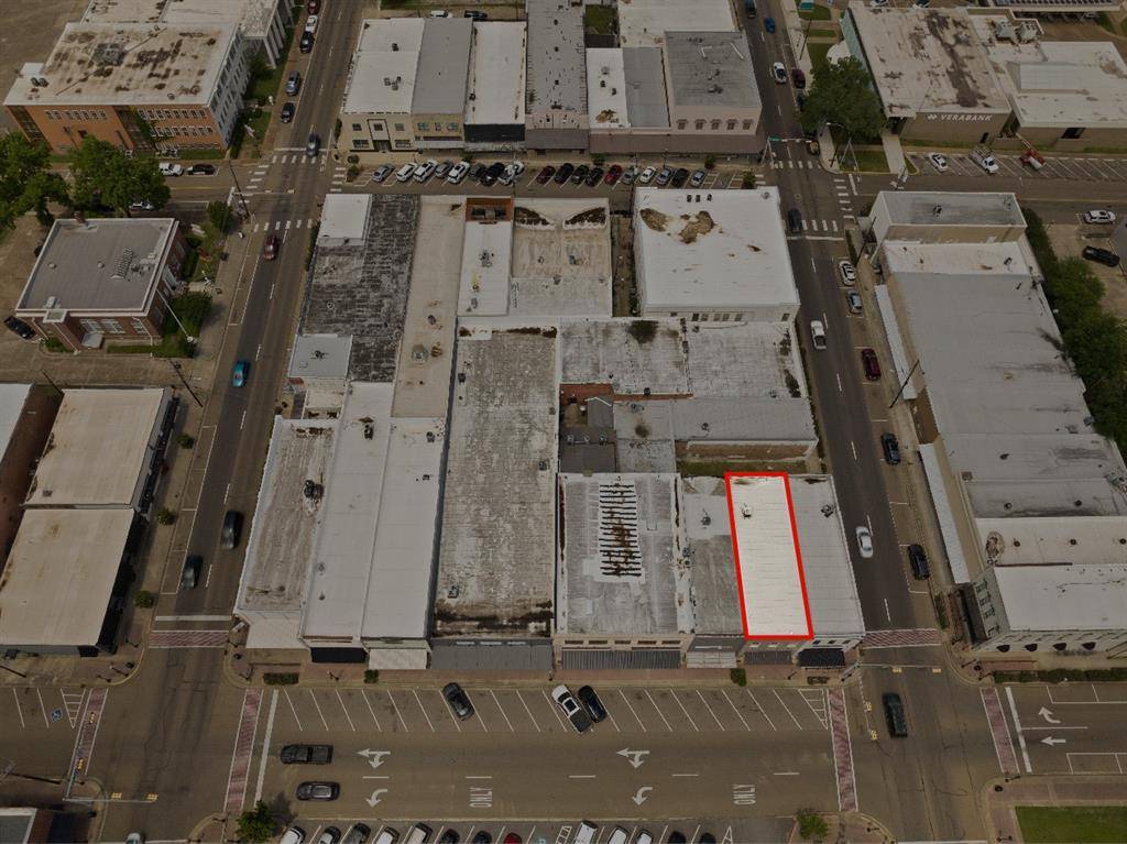 Mount Pleasant, TX 75455,106 W 2nd Street