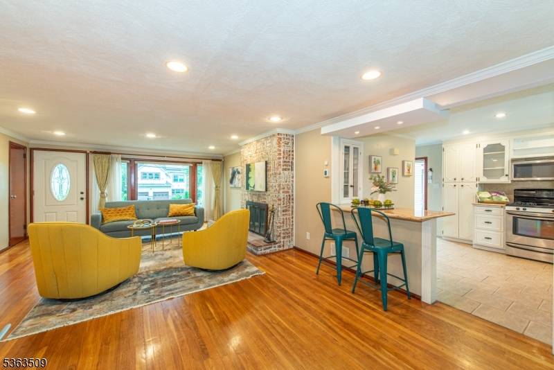 Springfield Twp., NJ 07081,297 Northview Ter