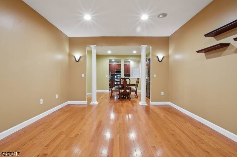 Piscataway Twp., NJ 08854,90 Forest Dr