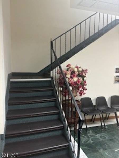 East Orange City, NJ 07017,220 S Harrison St