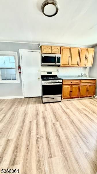 Elizabeth City, NJ 07206,500 Bond St