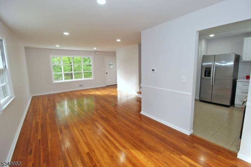 Fanwood Boro, NJ 07023,209 Pleasant Ave